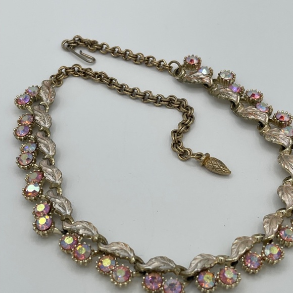 Aurora Borealis Flower Gold Tone Leaf Clip Earrings Necklace Set - Picture 12 of 16